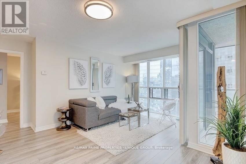 1906-30 Grand Trunk Crescent, Toronto, ON, M5J 3A4 - 9
