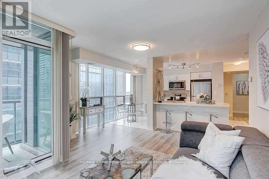 1906-30 Grand Trunk Crescent, Toronto, ON, M5J 3A4 - 8