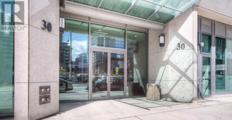 1906-30 Grand Trunk Crescent, Toronto, ON, M5J 3A4 - 2