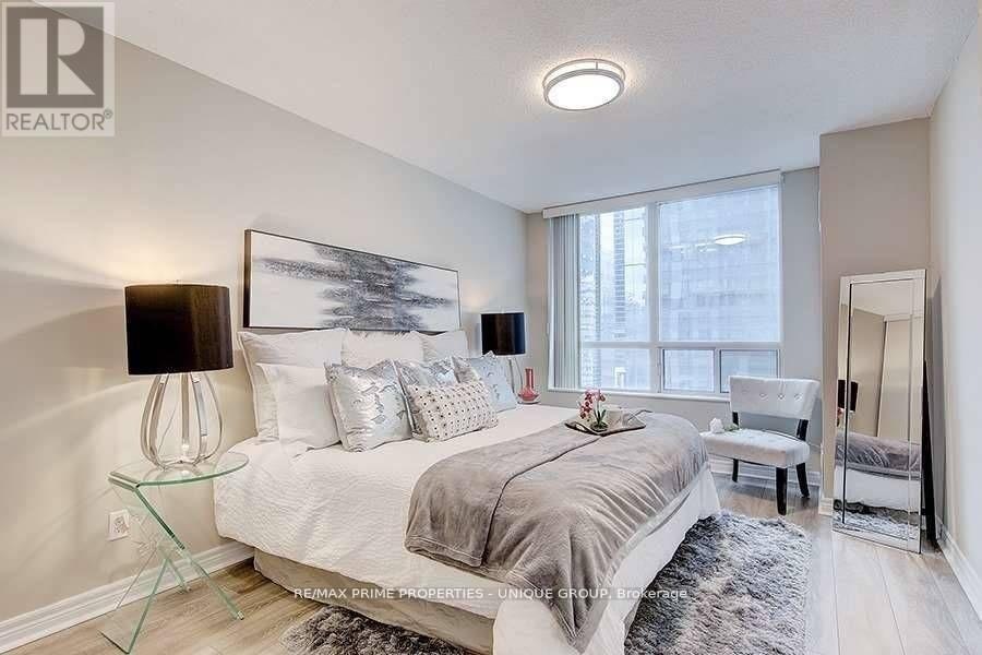 1906-30 Grand Trunk Crescent, Toronto, ON, M5J 3A4 - 10