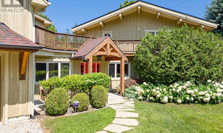 156 Chamonix Crescent