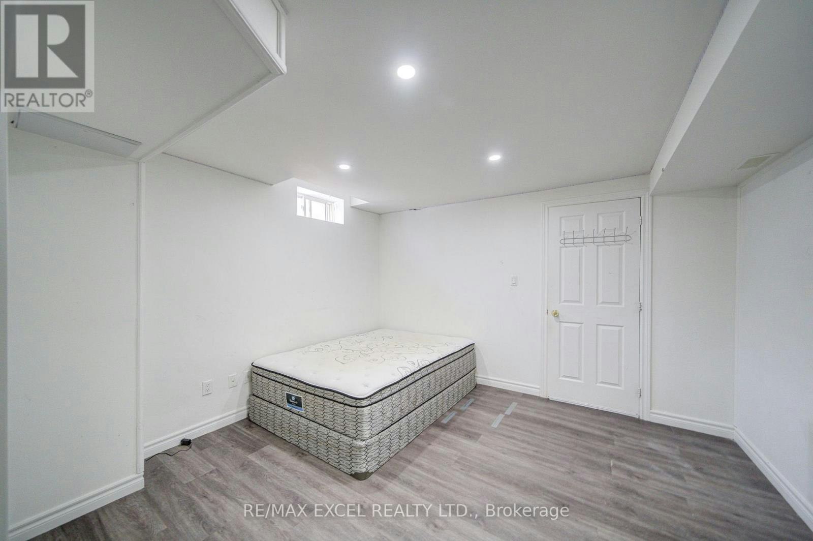BASEMENT-13 Hepburn Street, Markham, ON, L3S 3Z6 - 16