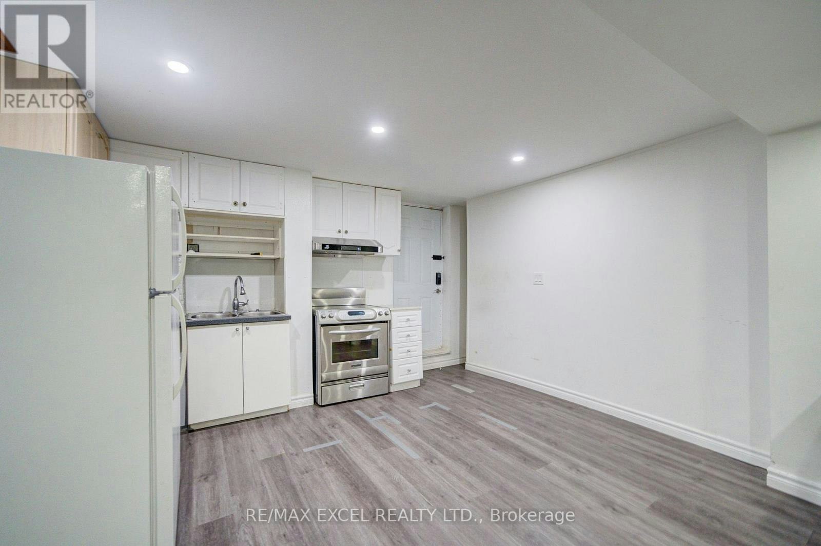 BASEMENT-13 Hepburn Street, Markham, ON, L3S 3Z6 - 6
