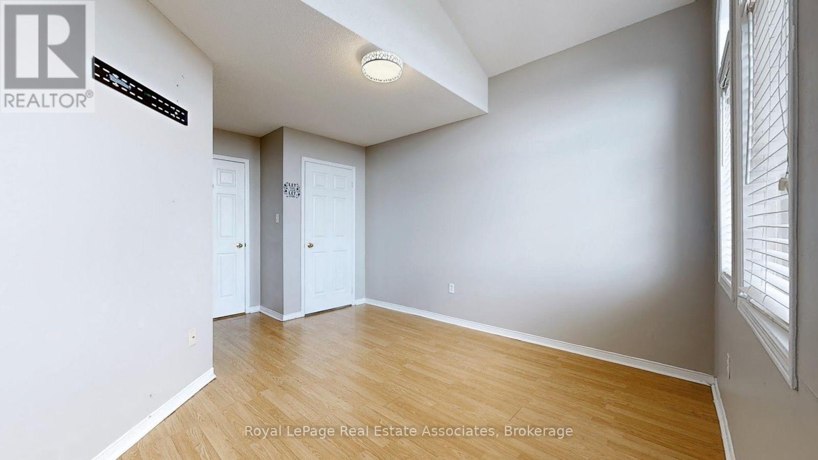 UPPER-3285 Apricot Street, Mississauga, ON, L5N 8B1 - 40