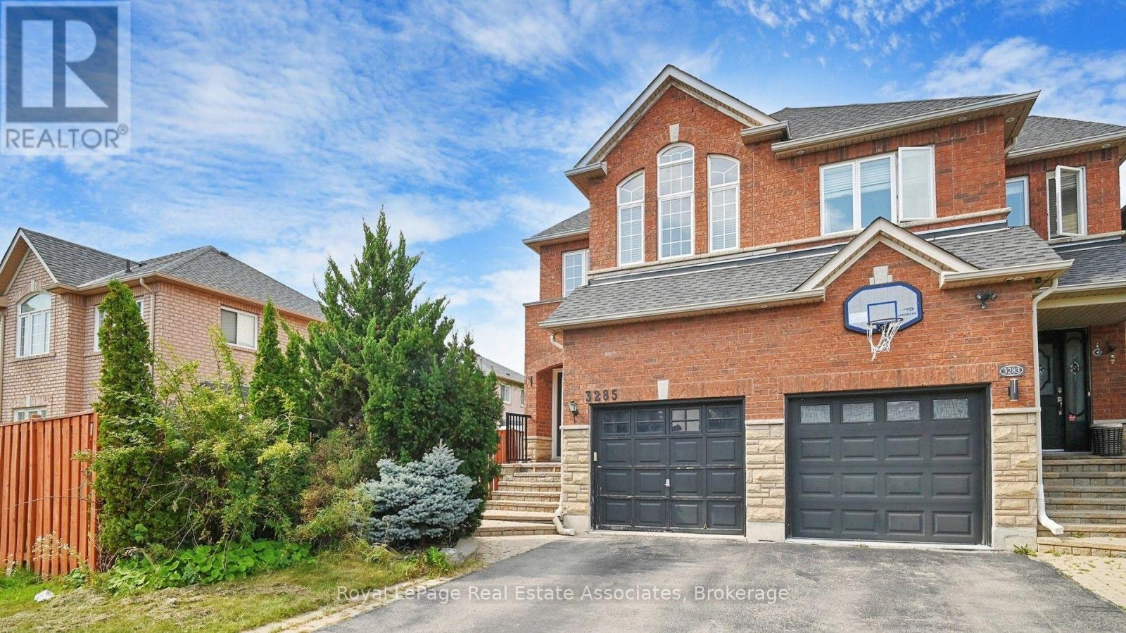 UPPER-3285 Apricot Street, Mississauga, ON, L5N 8B1 - 2