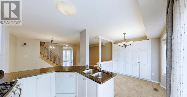 UPPER-3285 Apricot Street, Mississauga, ON, L5N 8B1 - 20