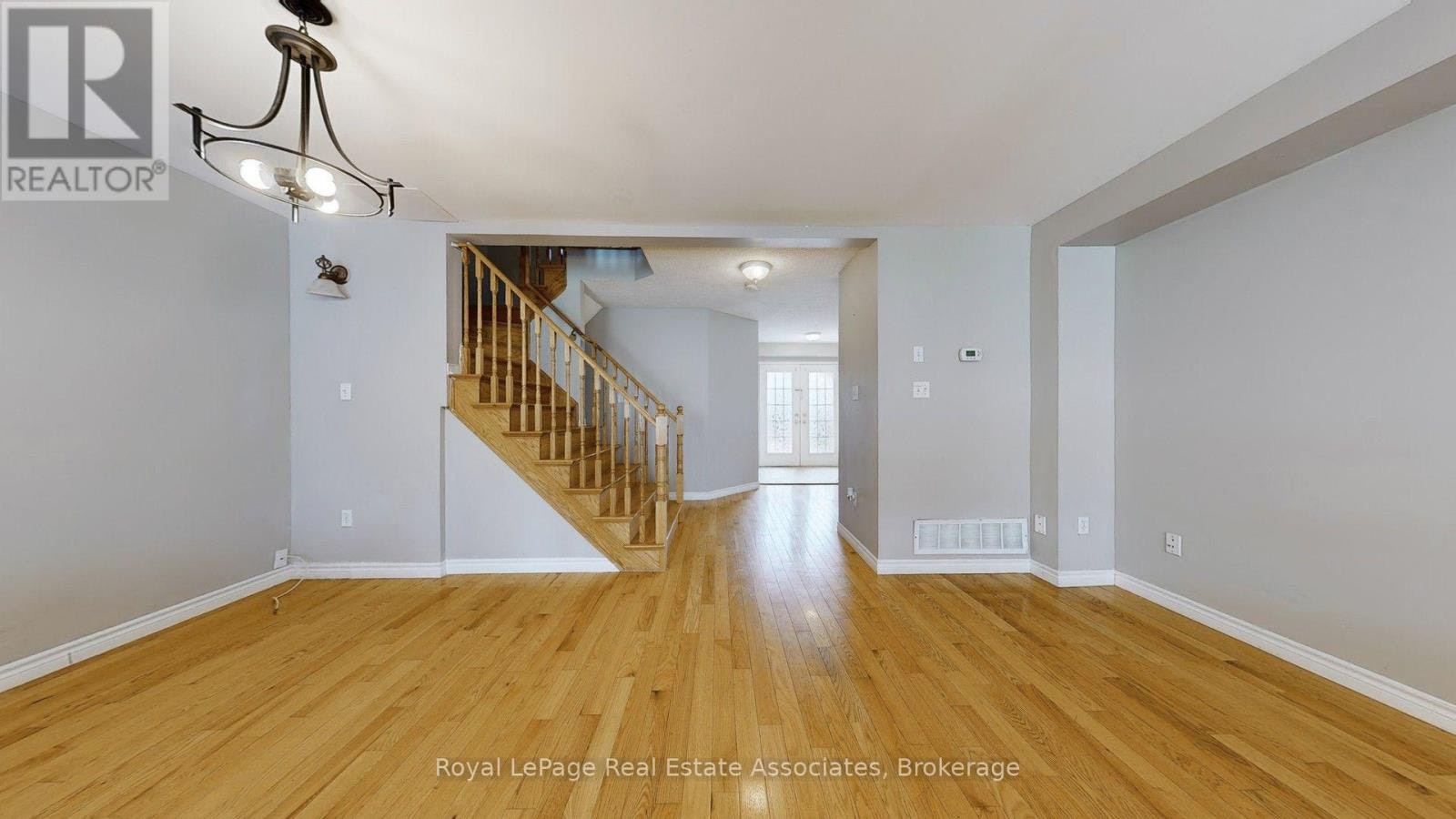 UPPER-3285 Apricot Street, Mississauga, ON, L5N 8B1 - 8