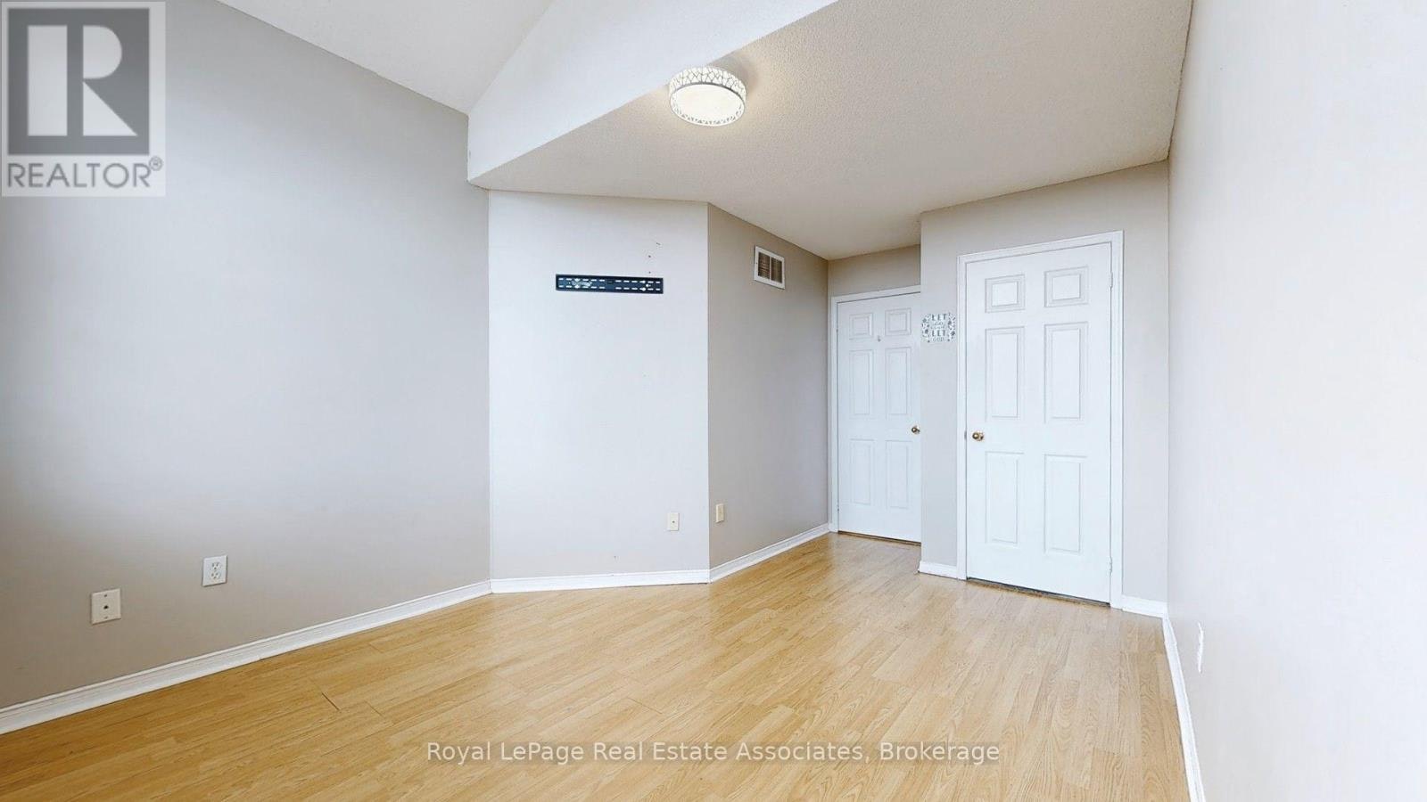 UPPER-3285 Apricot Street, Mississauga, ON, L5N 8B1 - 42