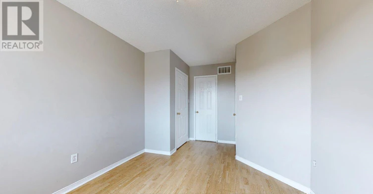UPPER-3285 Apricot Street, Mississauga, ON, L5N 8B1 - 47