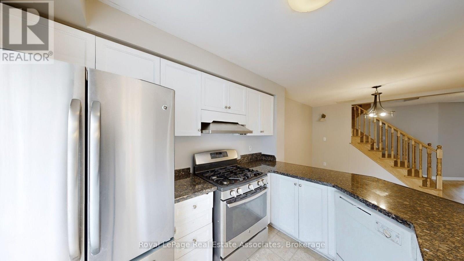 UPPER-3285 Apricot Street, Mississauga, ON, L5N 8B1 - 17