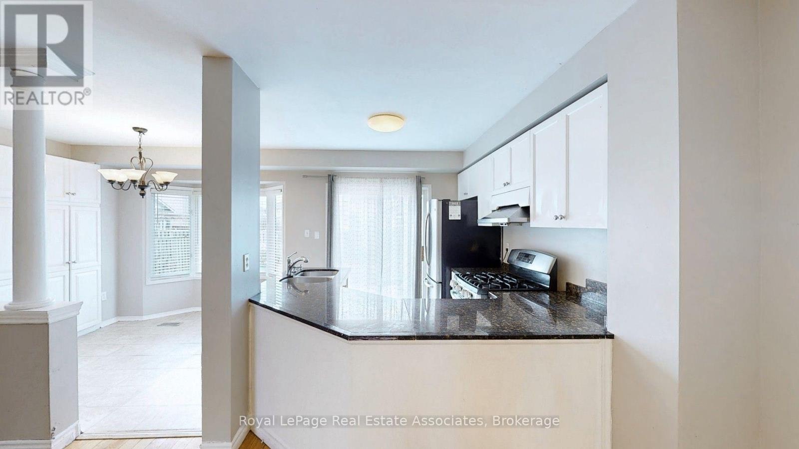 UPPER-3285 Apricot Street, Mississauga, ON, L5N 8B1 - 15