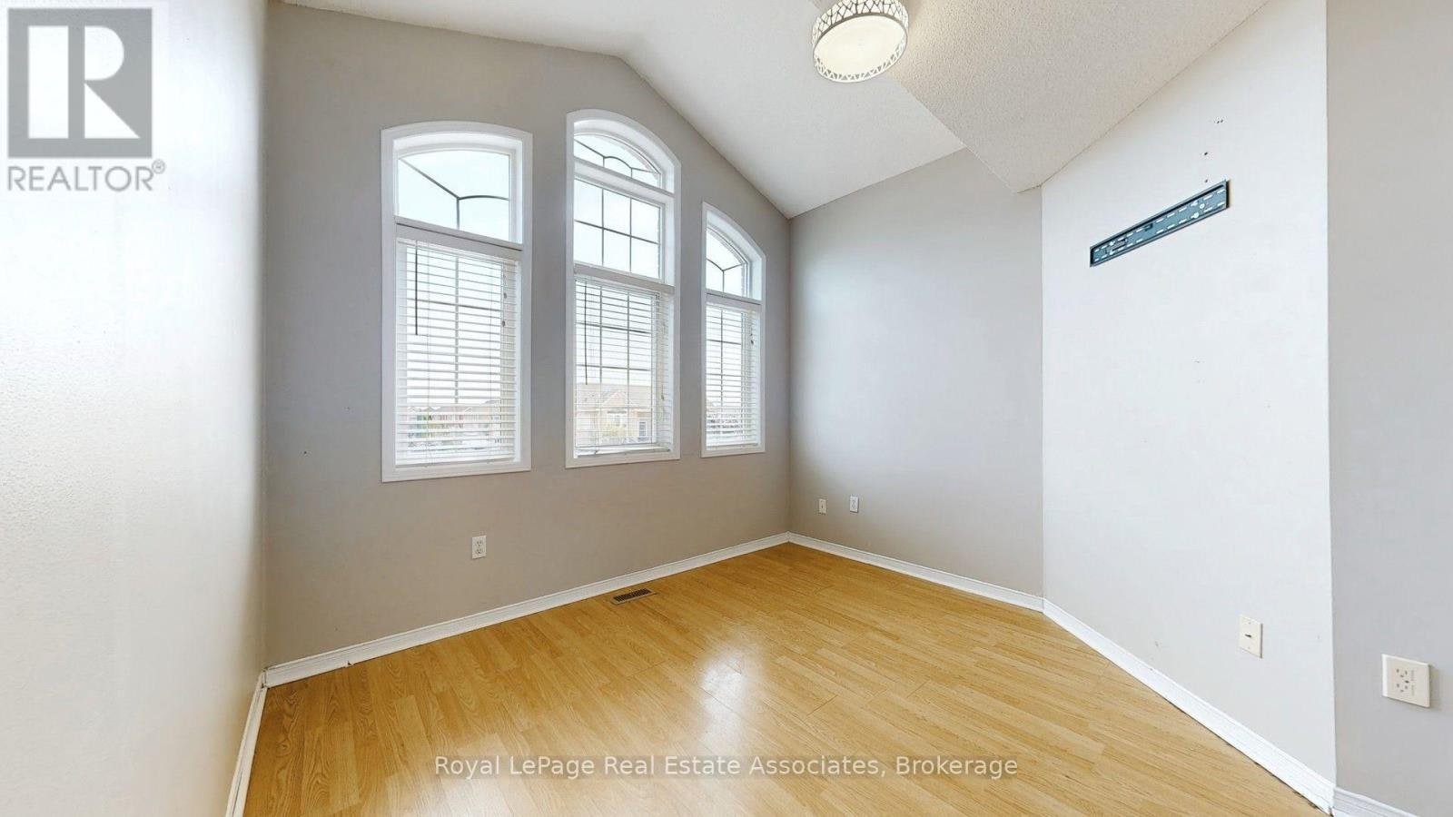 UPPER-3285 Apricot Street, Mississauga, ON, L5N 8B1 - 37
