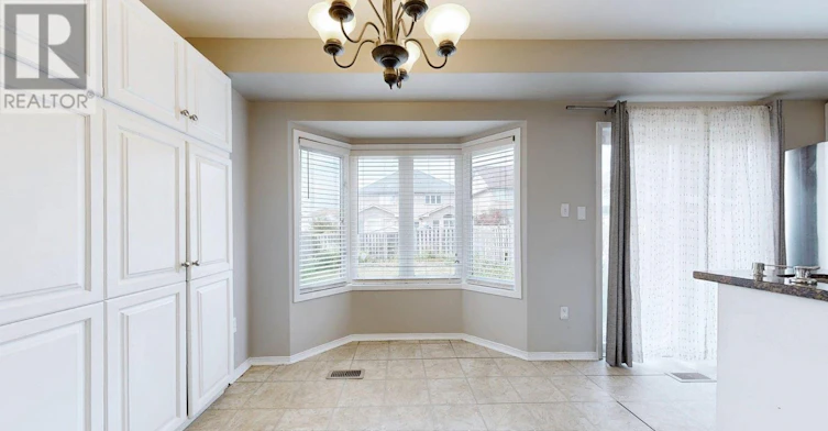 UPPER-3285 Apricot Street, Mississauga, ON, L5N 8B1 - 22