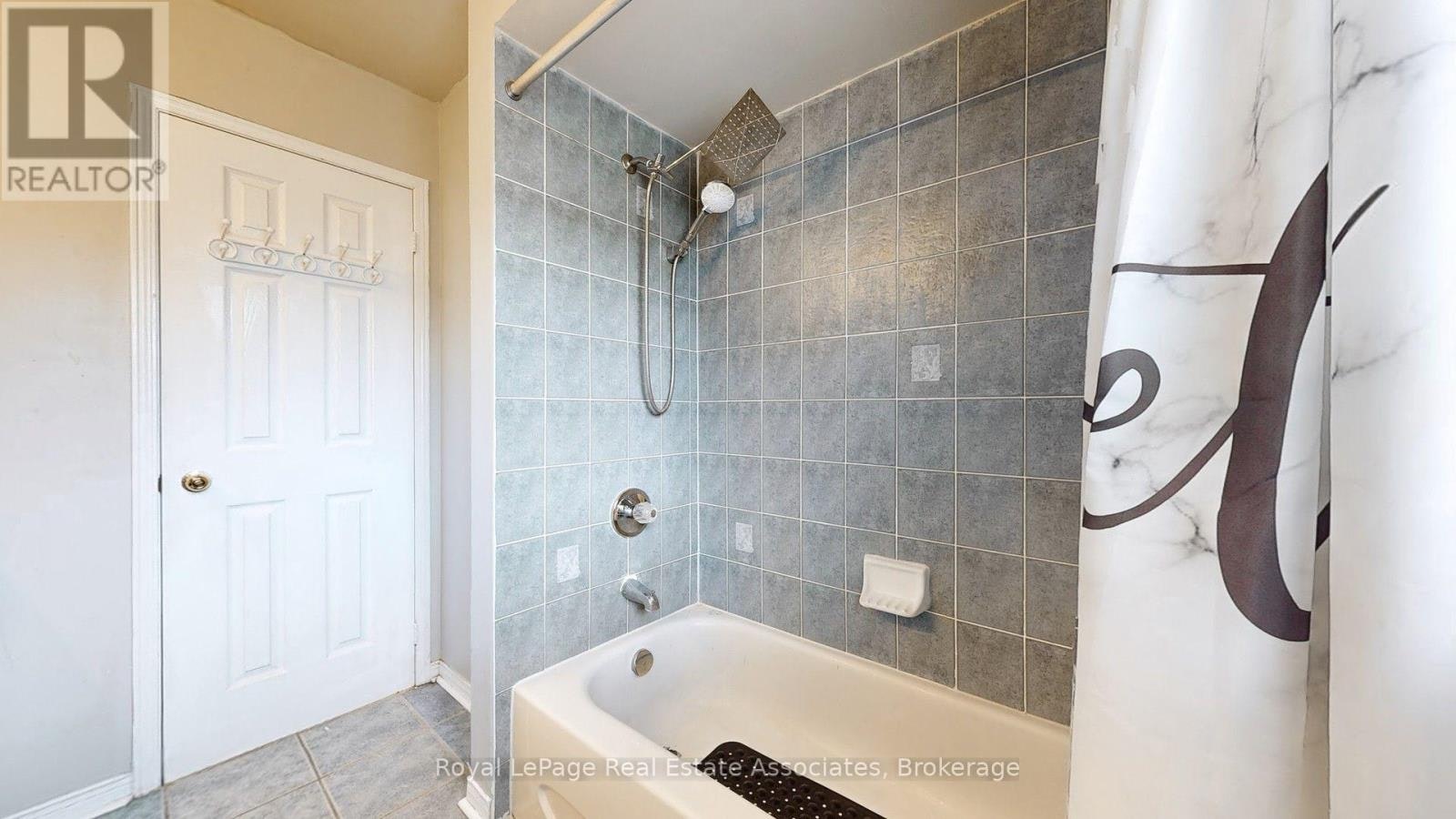 UPPER-3285 Apricot Street, Mississauga, ON, L5N 8B1 - 36