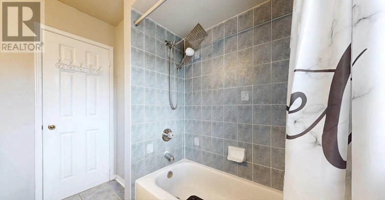 UPPER-3285 Apricot Street, Mississauga, ON, L5N 8B1 - 36