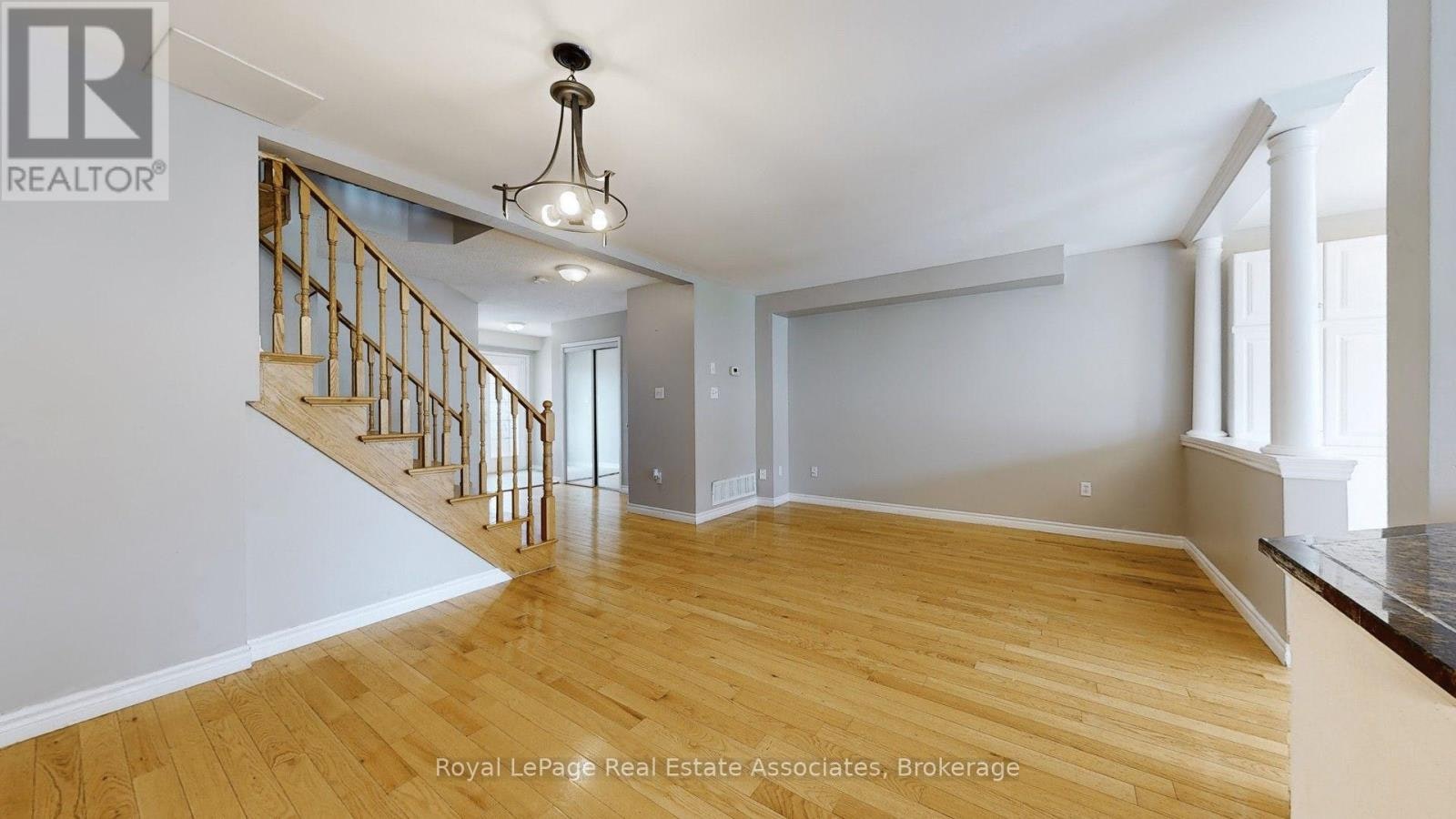 UPPER-3285 Apricot Street, Mississauga, ON, L5N 8B1 - 7