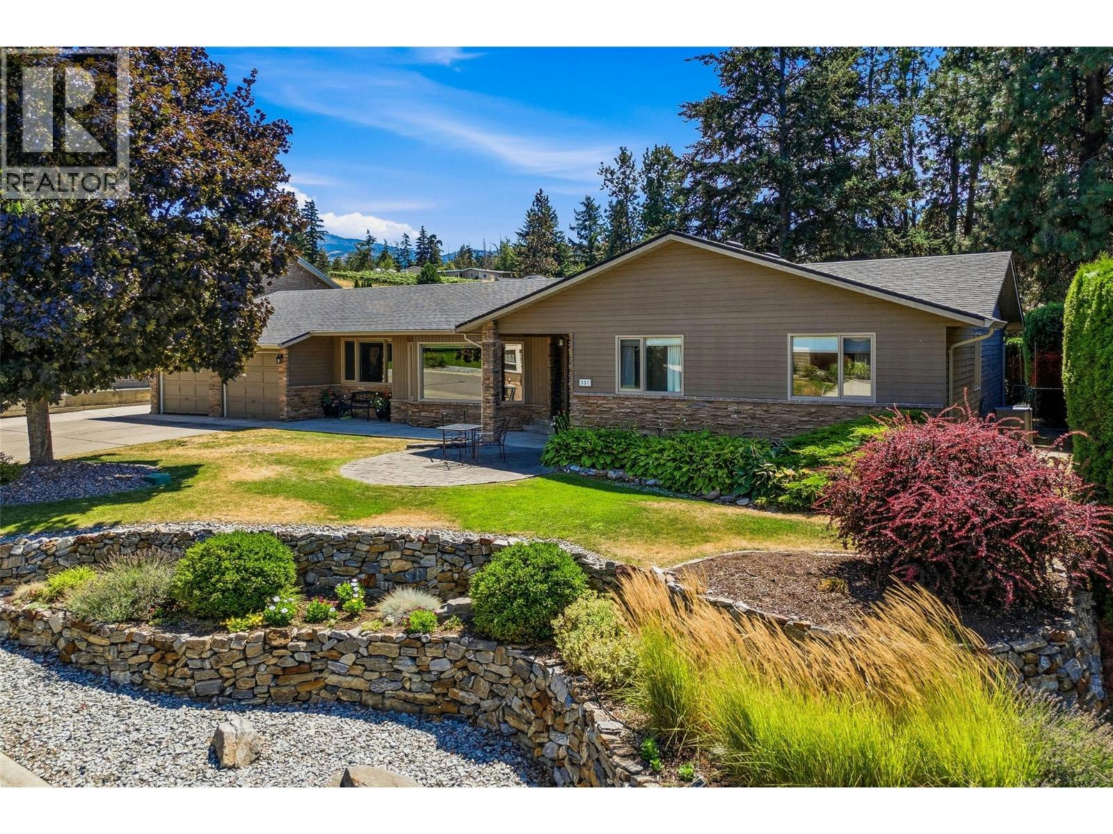 557 Vintage Terrace Court, Kelowna, BC, V1W 2Z8