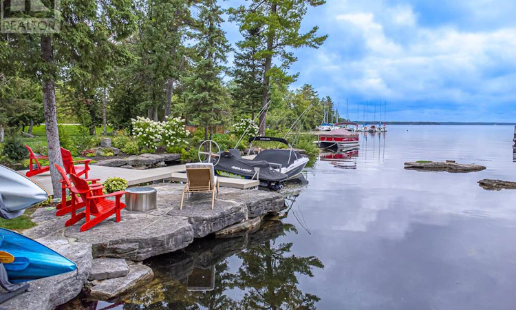 5 Sailing Club Drive