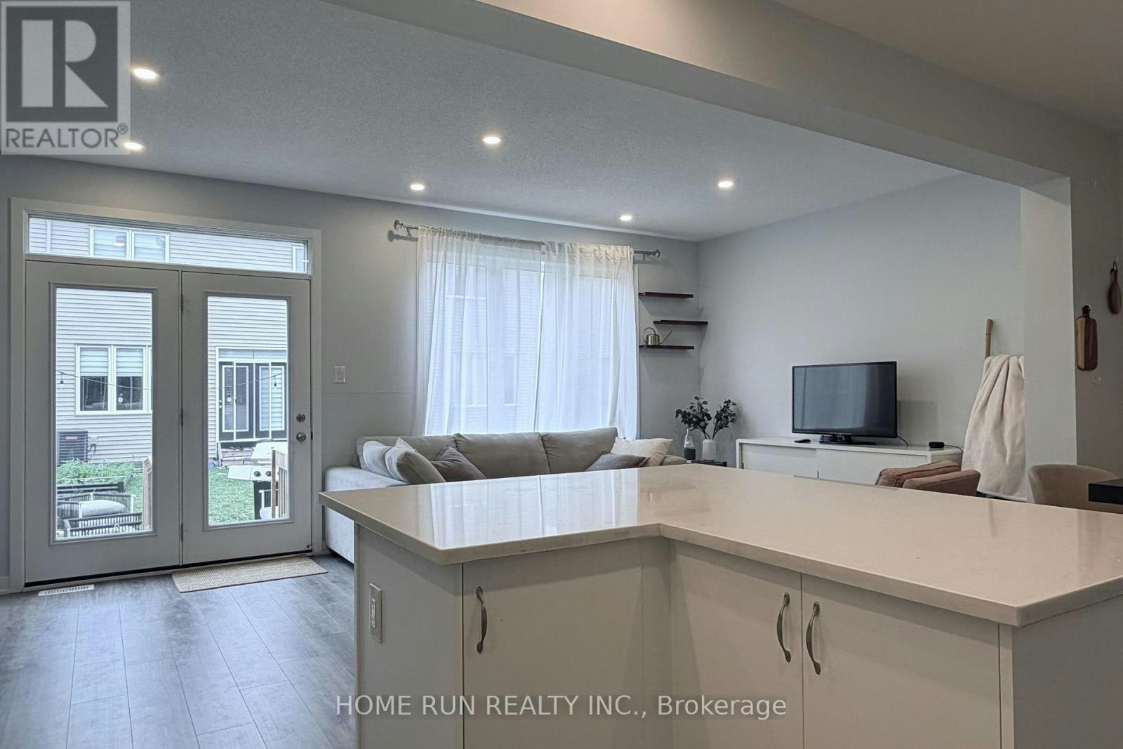 219 Billrian Crescent, Ottawa, ON, K2S 3A6 - 8