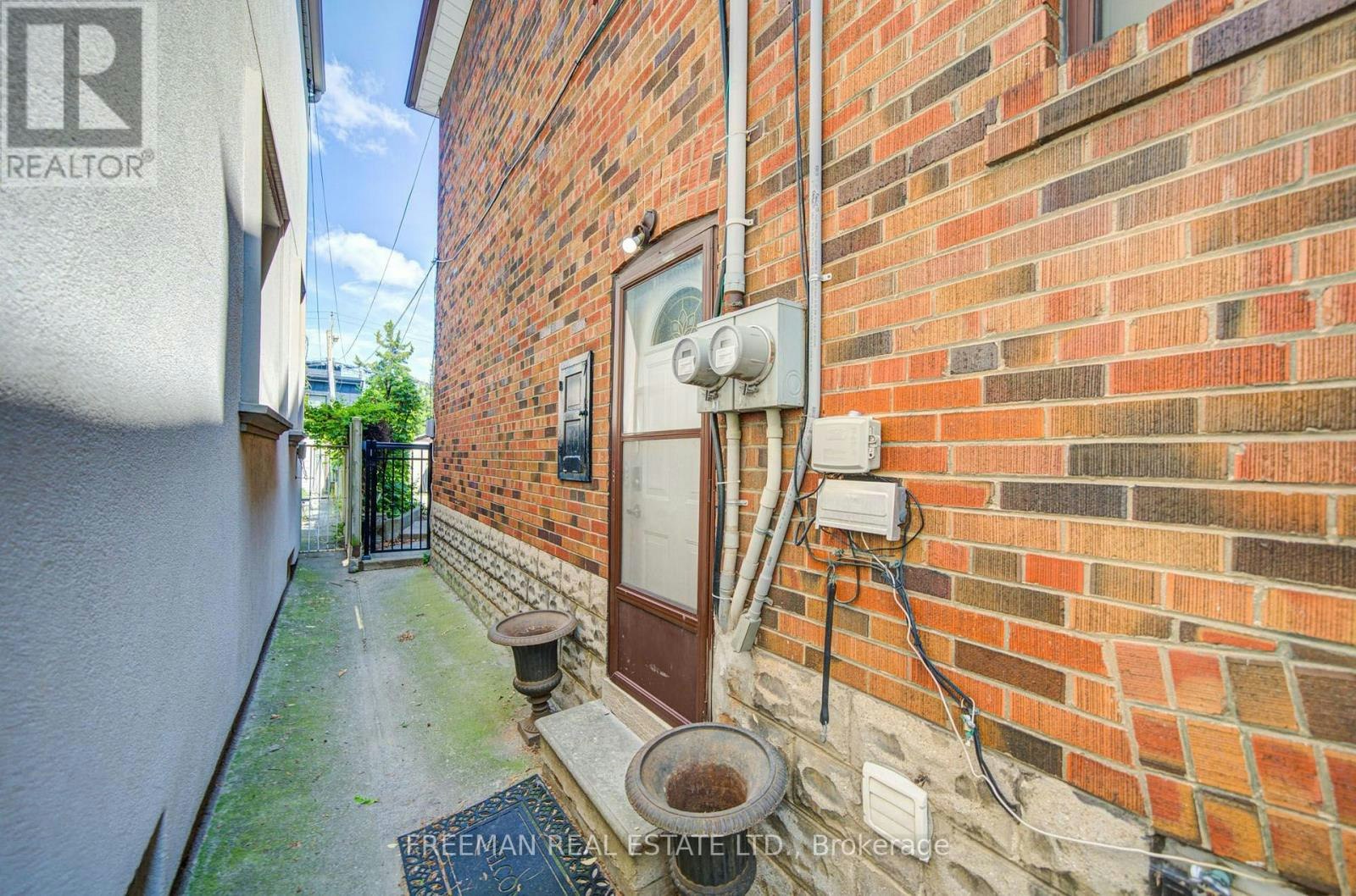 BSMT-723 Euclid Avenue, Toronto, ON, M6G 2V1 - 5