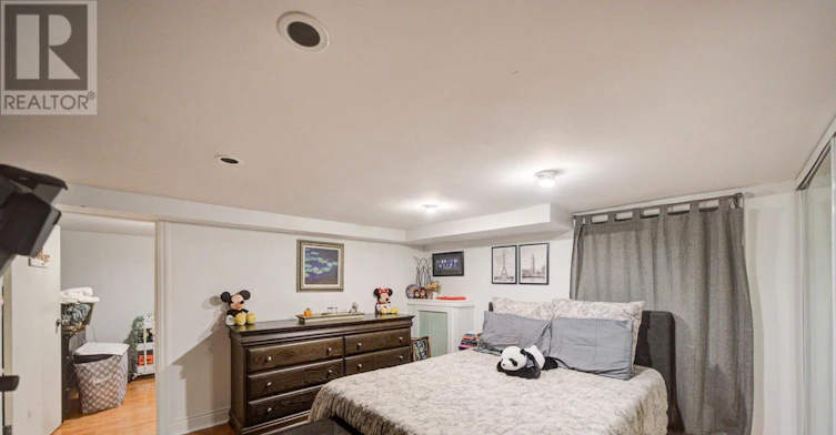 BSMT-723 Euclid Avenue, Toronto, ON, M6G 2V1 - 25
