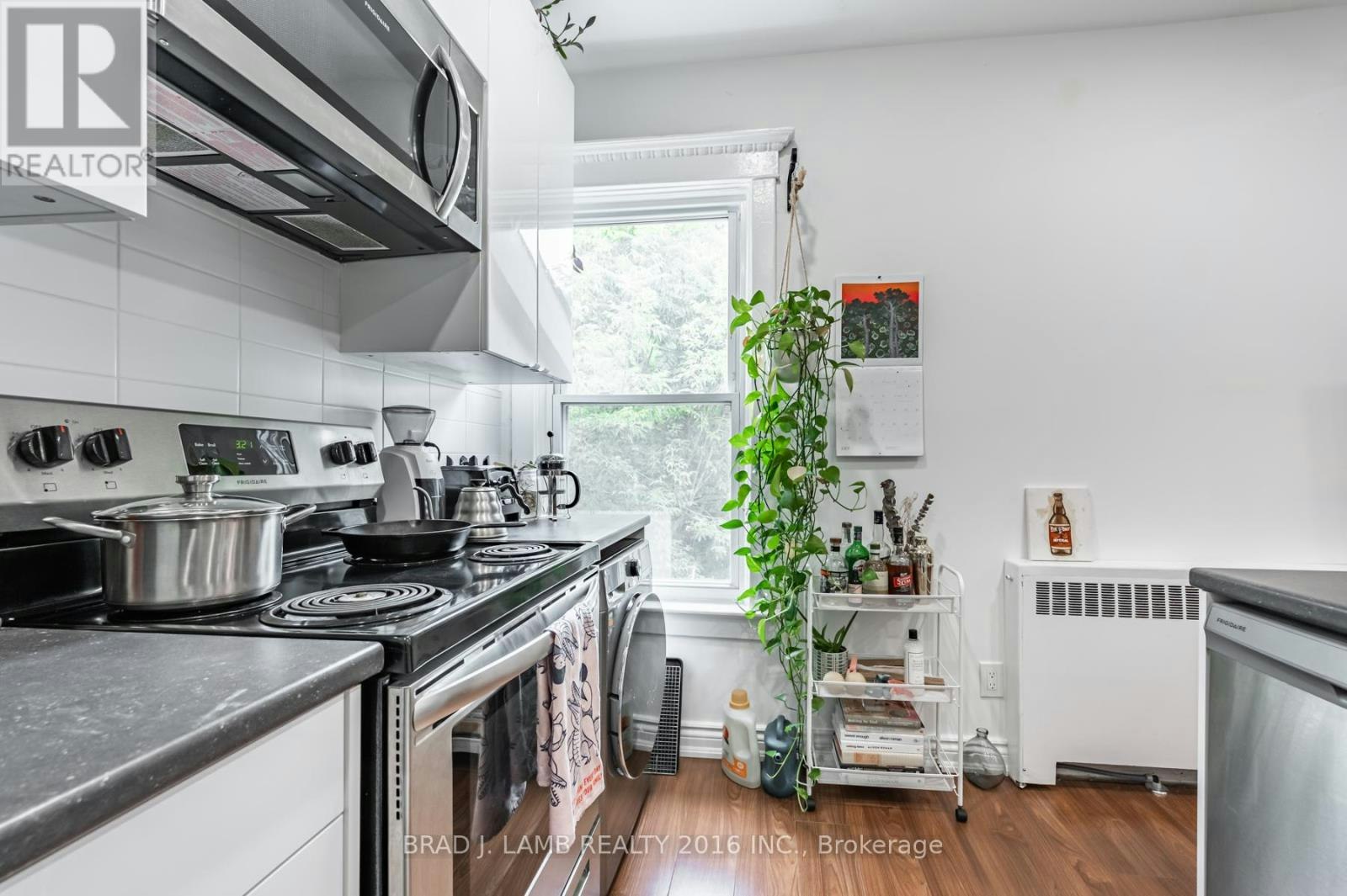 4-56 Wright Avenue, Toronto, ON, M6R 1K8 - 14