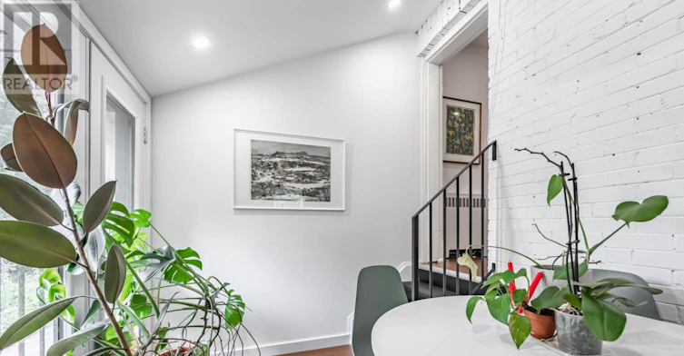 4-56 Wright Avenue, Toronto, ON, M6R 1K8 - 4