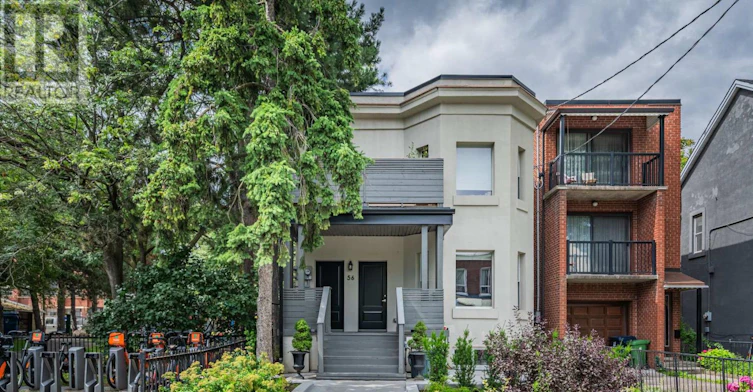 4-56 Wright Avenue, Toronto, ON, M6R 1K8