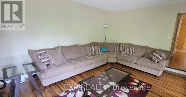 796 Harlequin Crescent, Ottawa, ON, K1E 2P3 - 7