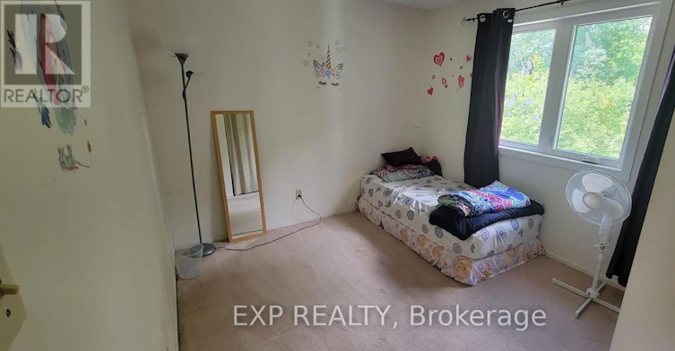 796 Harlequin Crescent, Ottawa, ON, K1E 2P3 - 14