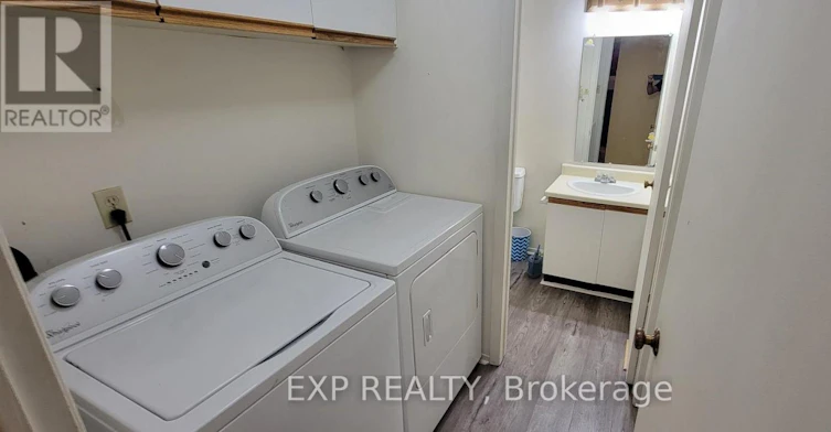 796 Harlequin Crescent, Ottawa, ON, K1E 2P3 - 4