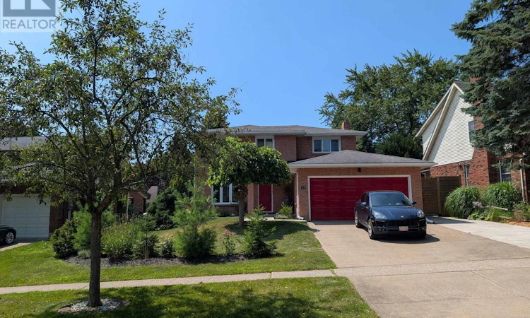 12 Millbridge Crescent