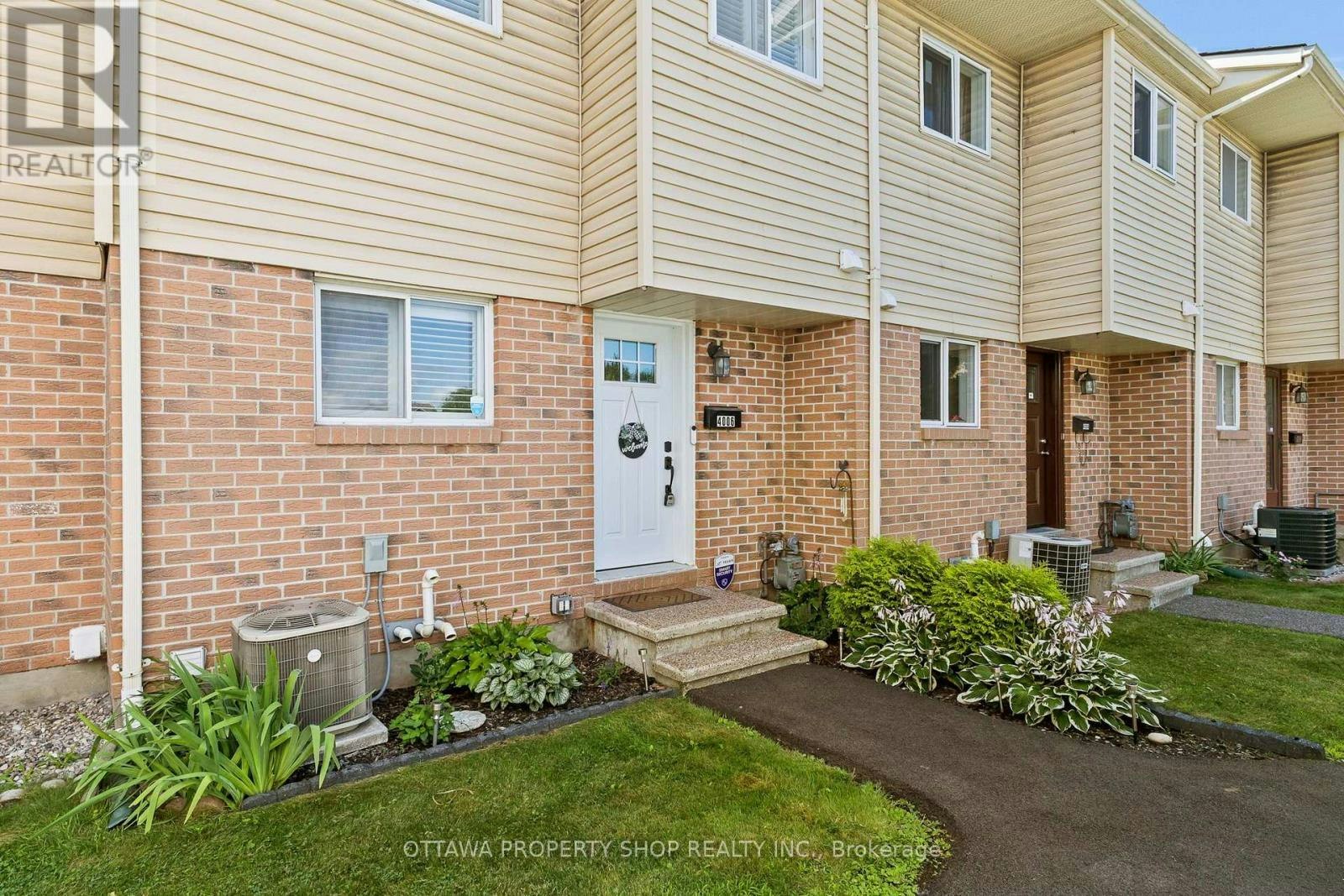 4006 Eady Court, Ottawa, ON, K1J 8X6