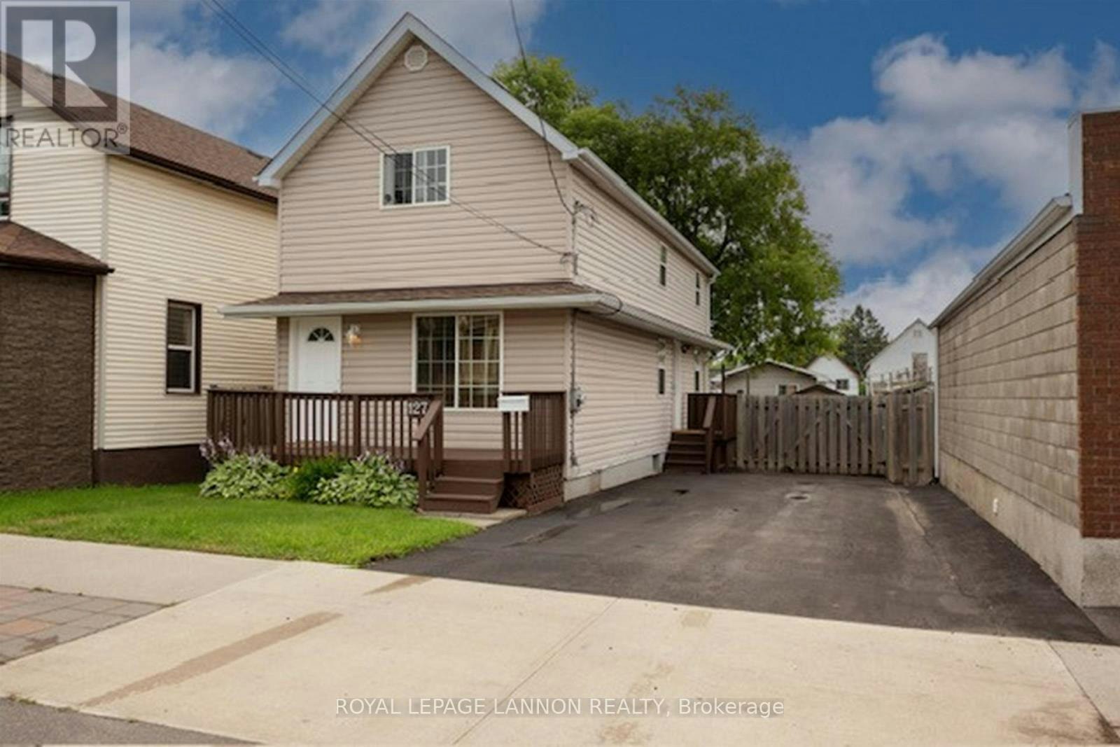 127 Court Street S, Thunder Bay, ON, P7B 2X5