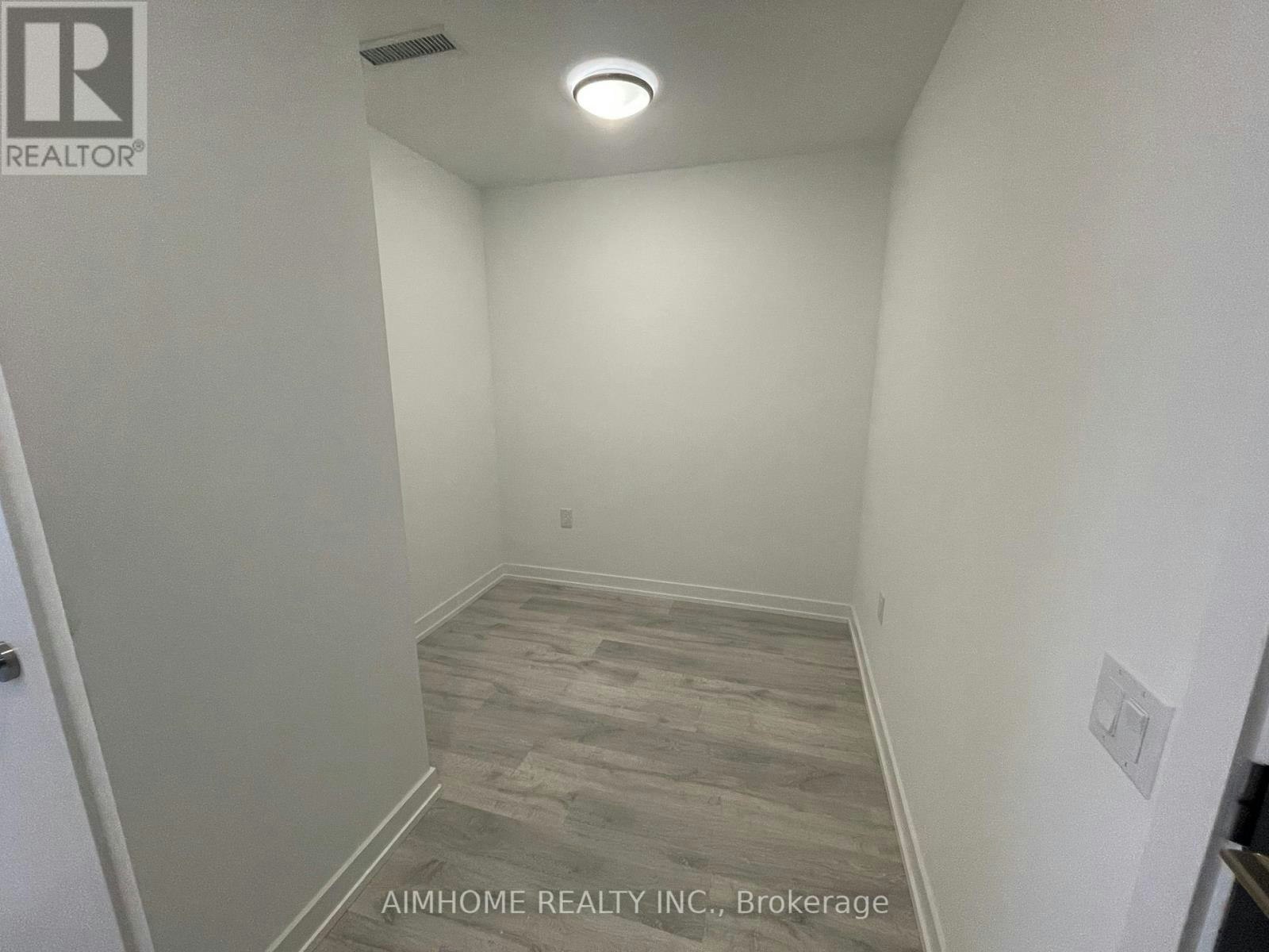 N629-7 Golden Lion Heights, Toronto, ON, M2M 0C1 - 9