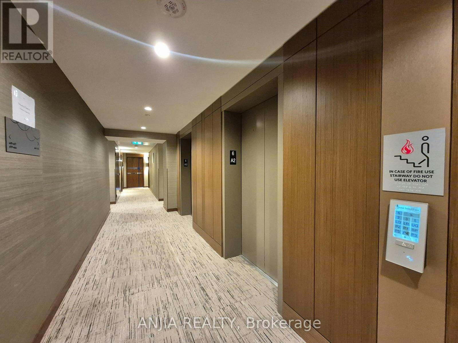 667-68 Esther Shiner Boulevard, Toronto, ON, M2K 0J6 - 7