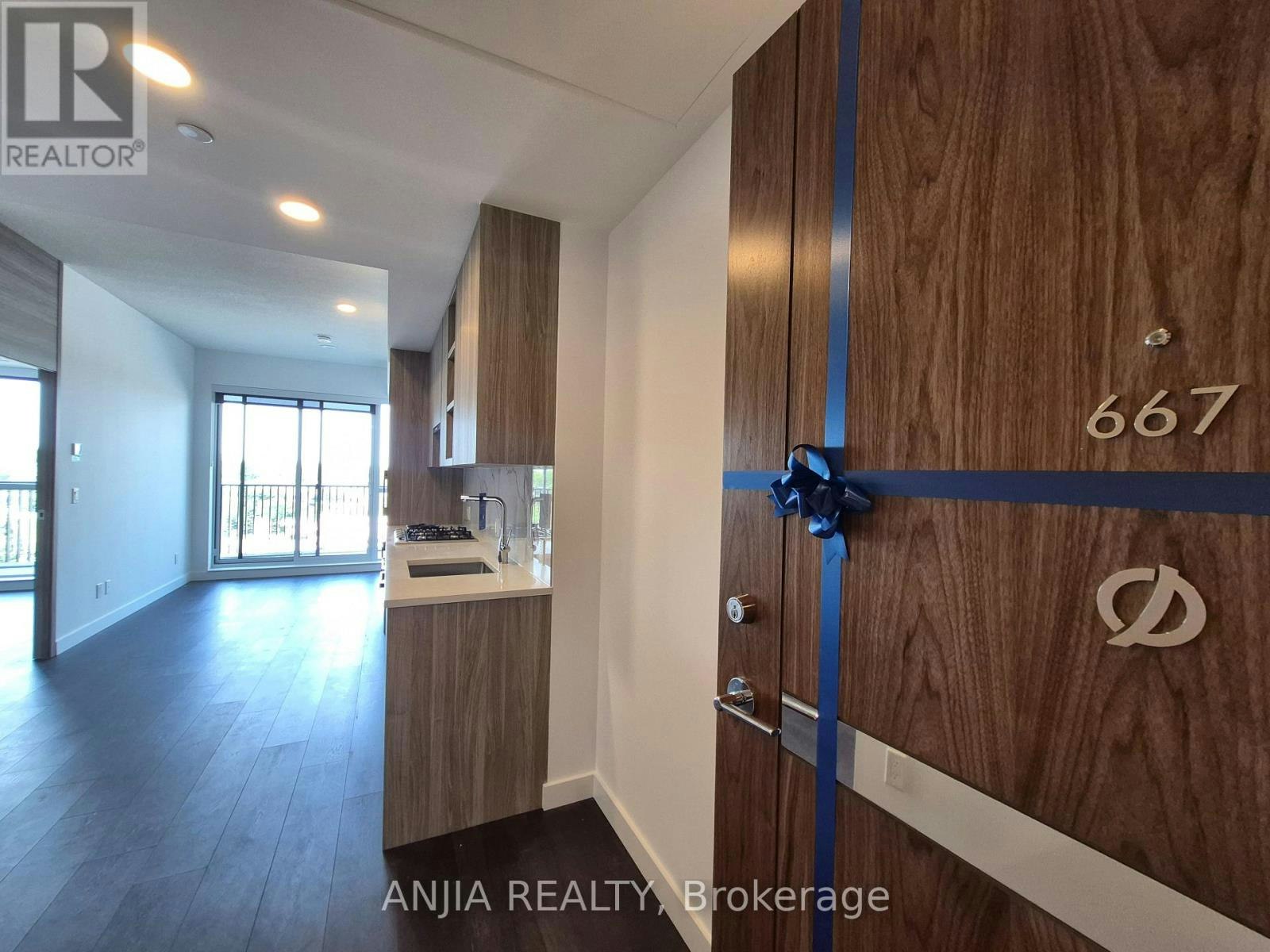 667-68 Esther Shiner Boulevard, Toronto, ON, M2K 0J6 - 8