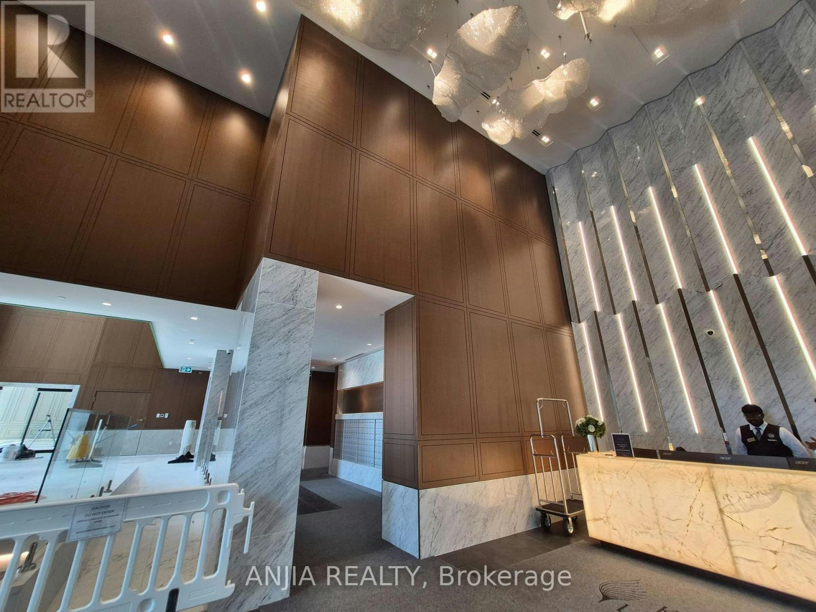 667-68 Esther Shiner Boulevard, Toronto, ON, M2K 0J6 - 6