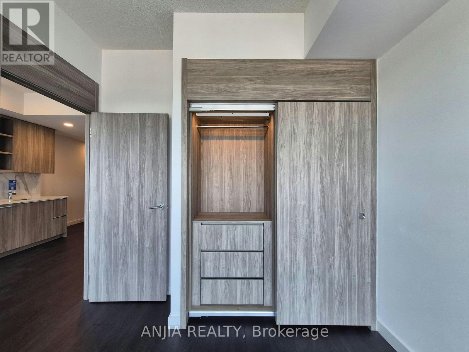 667-68 Esther Shiner Boulevard, Toronto, ON, M2K 0J6 - 23