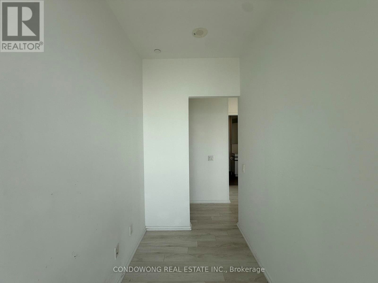 4505-197 Yonge Street, Toronto, ON, M5B 0C1 - 8