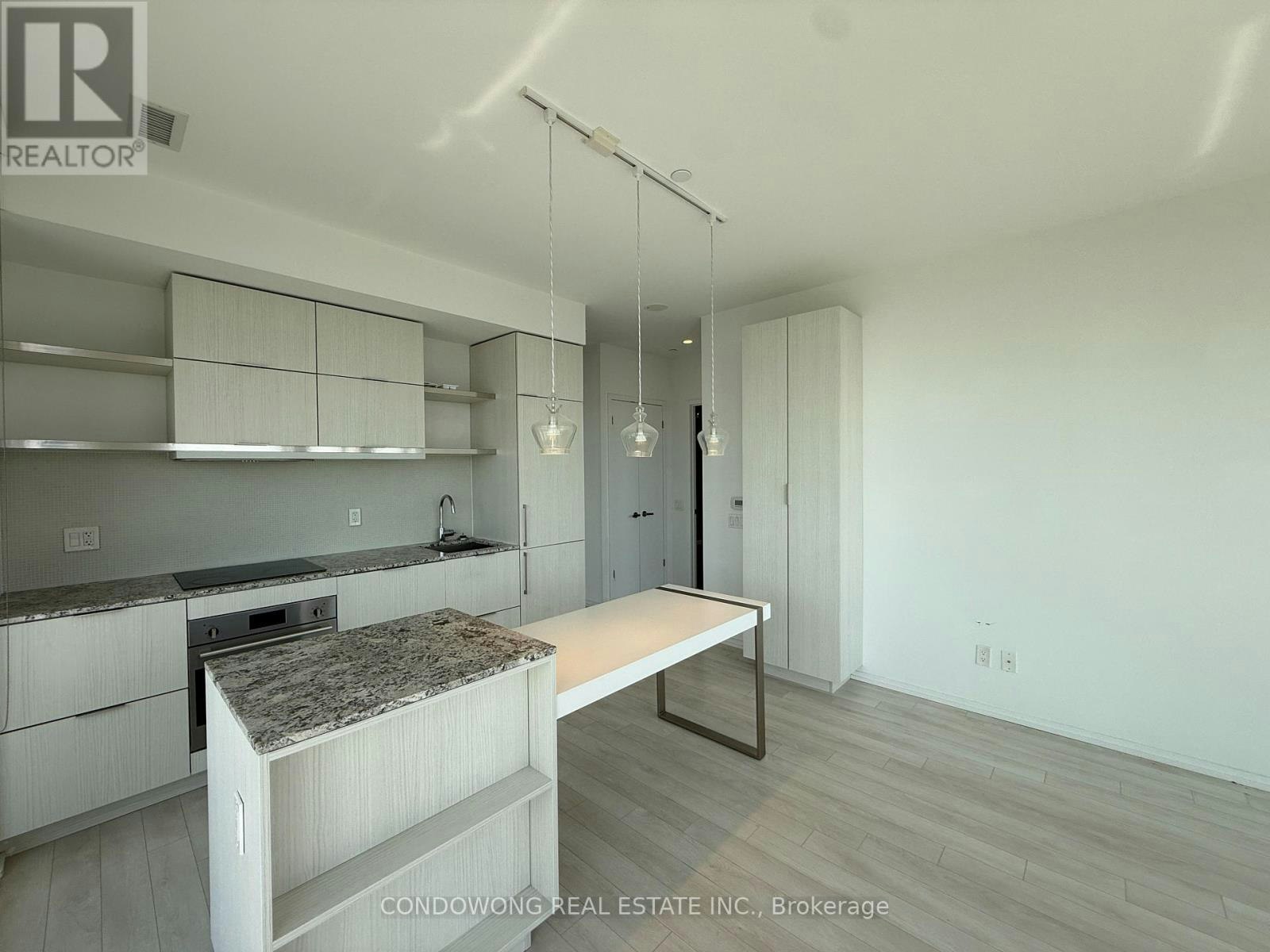 4505-197 Yonge Street, Toronto, ON, M5B 0C1 - 3