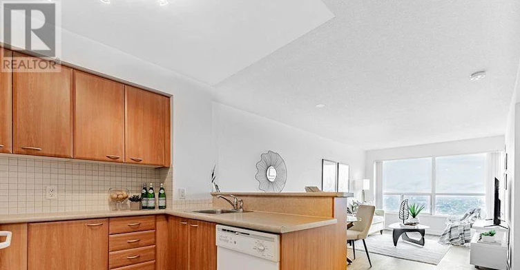 3308-38 Lee Centre Drive, Toronto, ON, M1H 3J7 - 2
