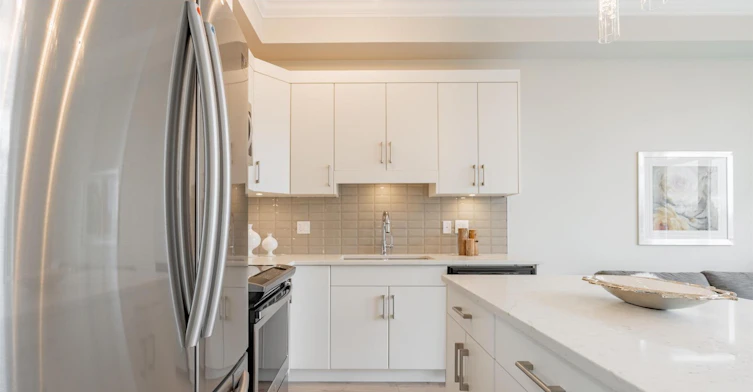 608-13799 101 Avenue, Surrey, BC, V3T 0N9 - 5