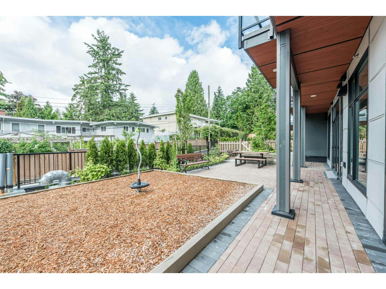 608-13799 101 Avenue, Surrey, BC, V3T 0N9 - 37