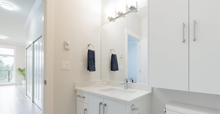 608-13799 101 Avenue, Surrey, BC, V3T 0N9 - 19