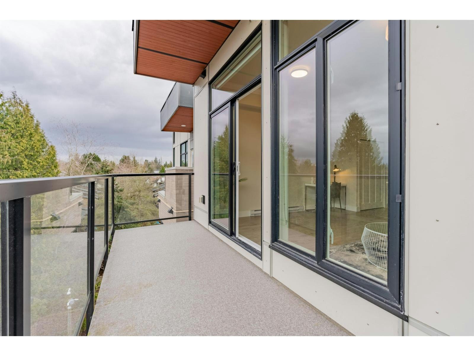 608-13799 101 Avenue, Surrey, BC, V3T 0N9 - 23