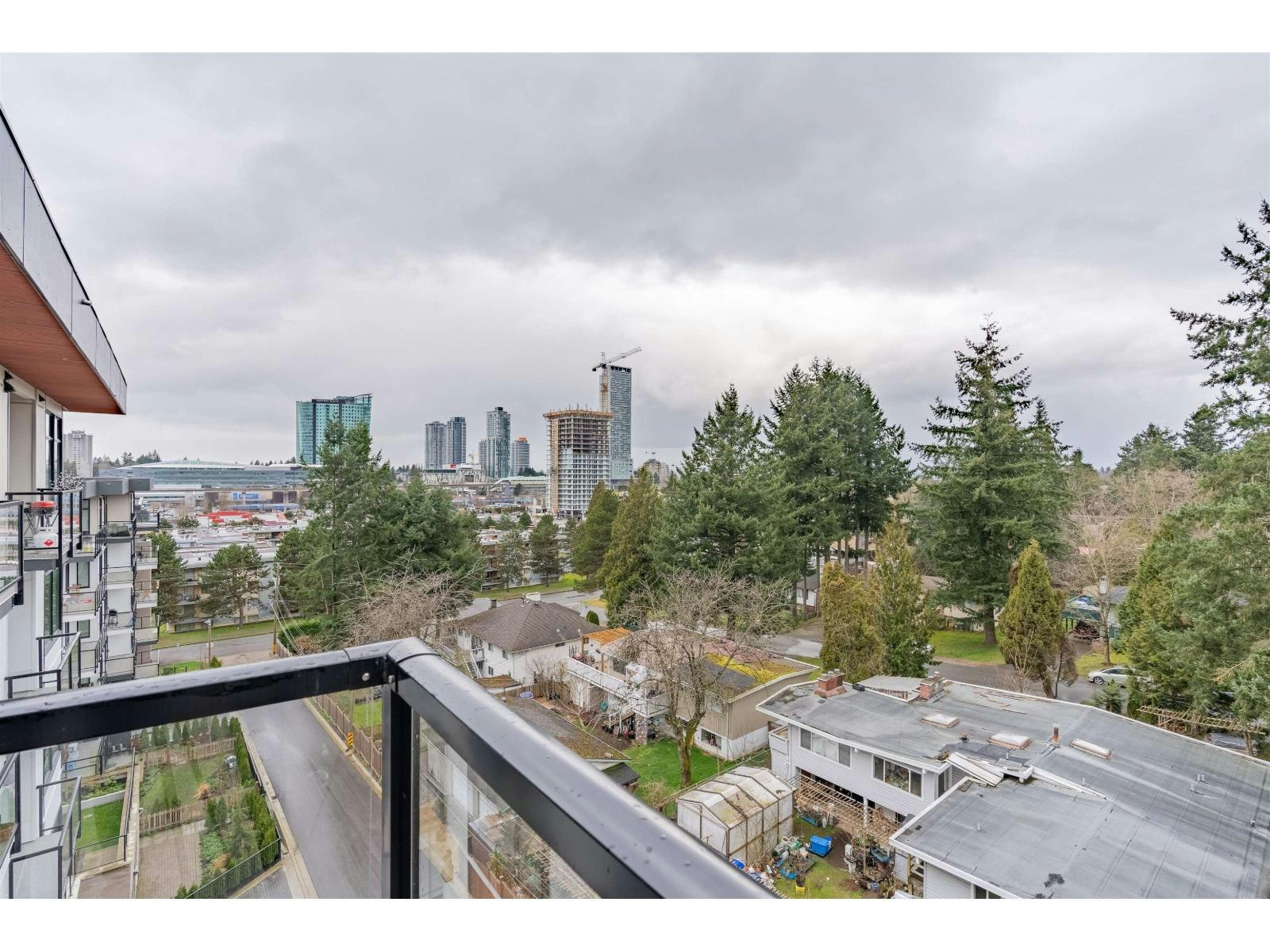 608-13799 101 Avenue, Surrey, BC, V3T 0N9 - 24