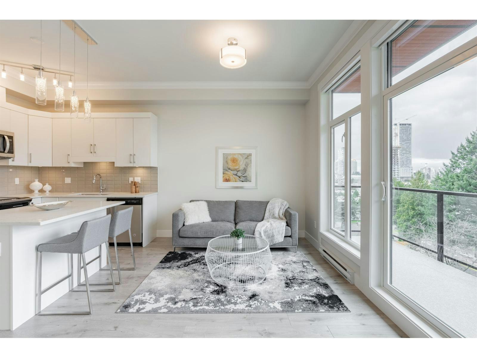 608-13799 101 Avenue, Surrey, BC, V3T 0N9 - 2