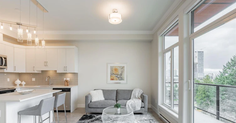 608-13799 101 Avenue, Surrey, BC, V3T 0N9 - 2