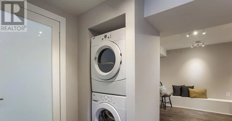 LOWER-53 Pearson Avenue, Toronto, ON, M6R 1G3 - 7
